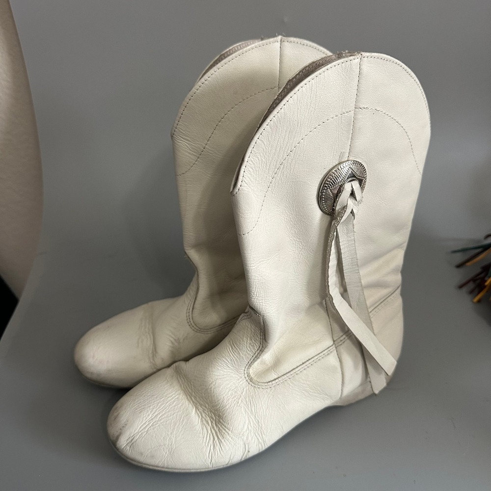 Linda Lewis Designs White Leather Western Concho Tassel Boots Womens 7 M Brazil